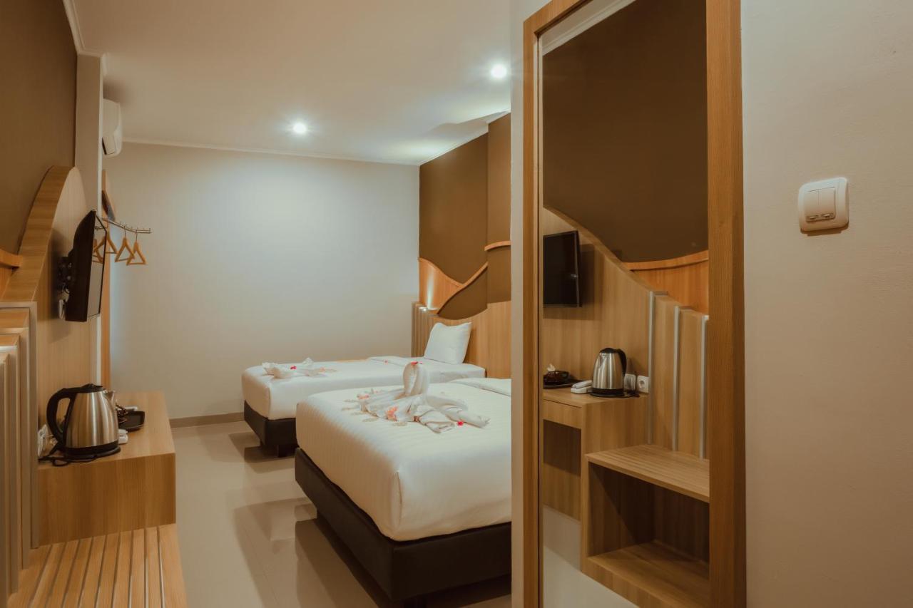 Panfila Hotel Kuta  Exterior photo