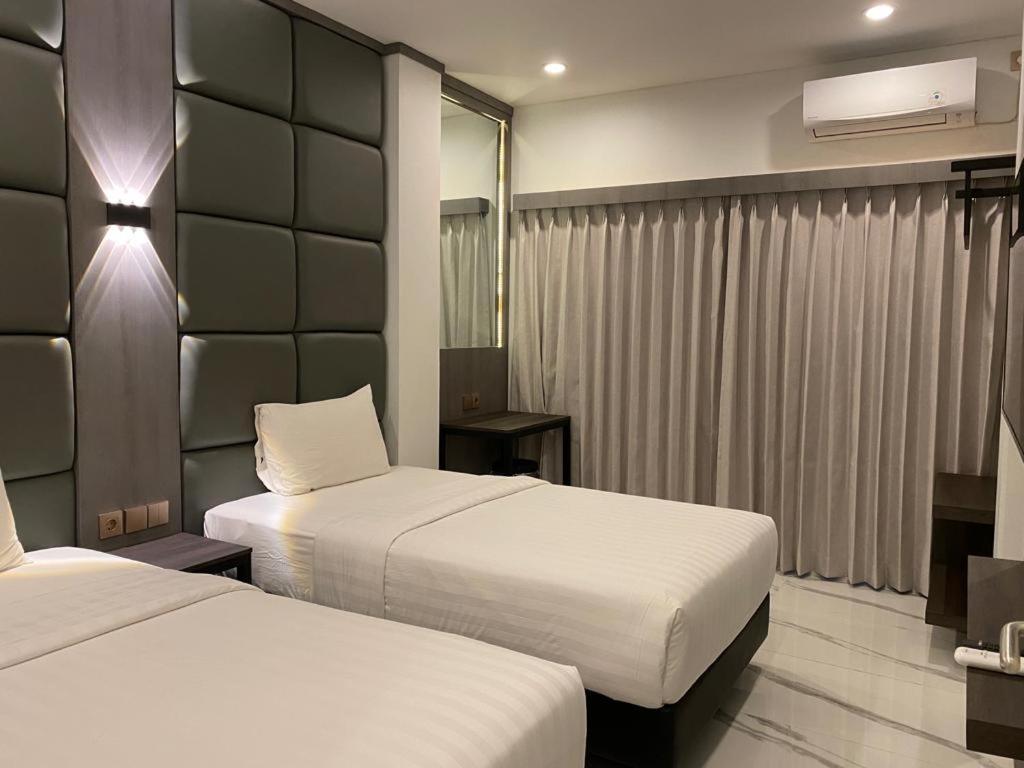 Panfila Hotel Kuta  Exterior photo
